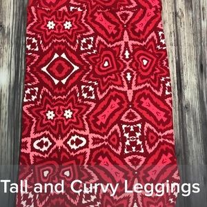 LuLaRoe Tall & Curvy Leggings